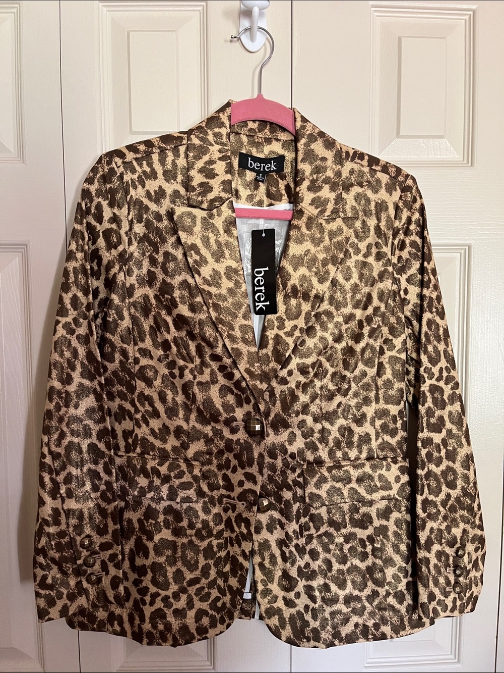 Berek Leopard Print Button-Down Blazer in Brown and Tan